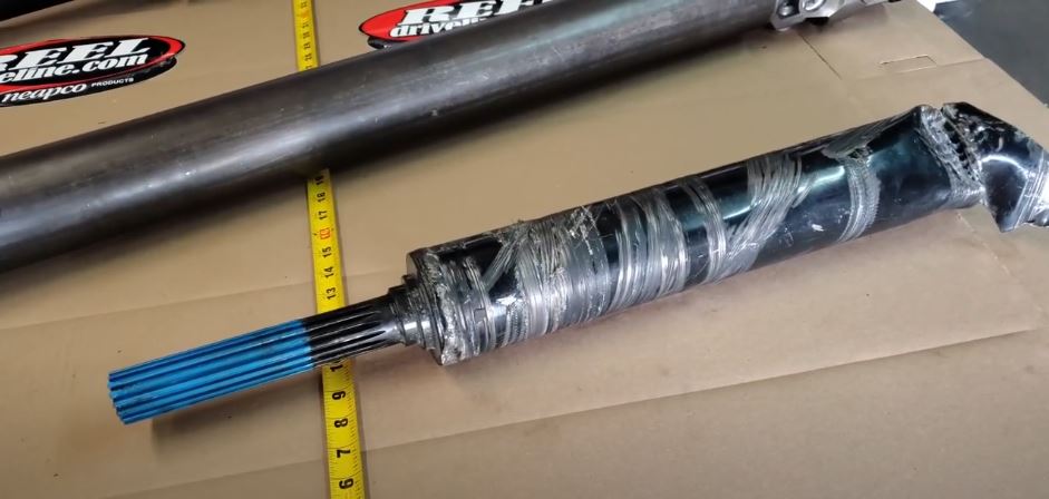 Driveline damage from a jeep using a 1 piece while rock crawling instead of a 2 piece